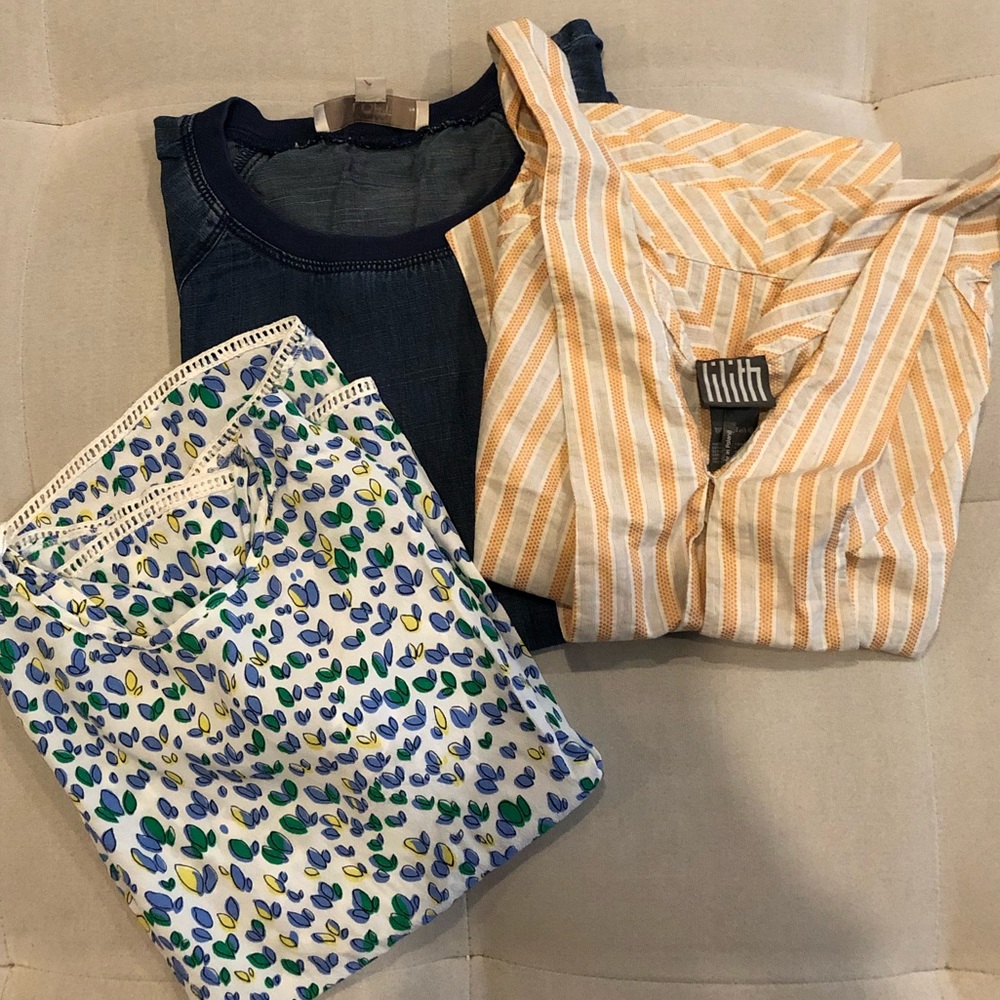 Lot of 3 bundle szXS tops